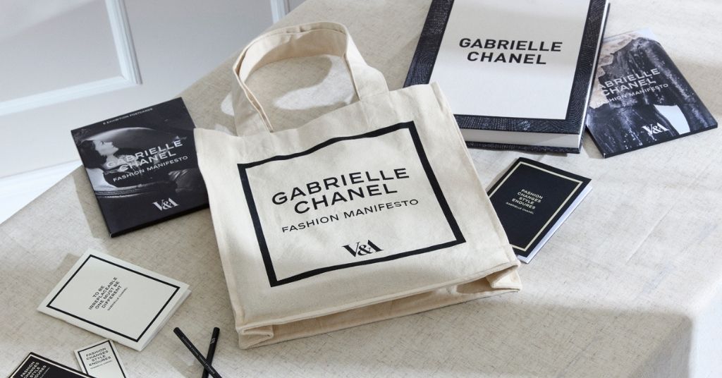 Shop Authentic Chanel Starting From PHP300! Get These Limited CHANEL × V&A Museum Tote Bags from the UK!