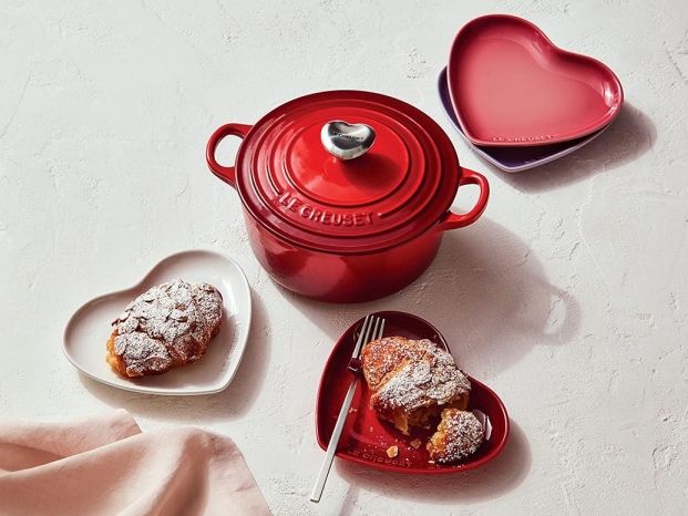 Le Creuset Heart-Shaped Spoon Rest